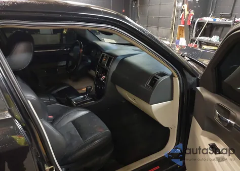 2006 Chrysler 300C Srt8 from USA, damaged, VIN 2C3LA73W36H368443